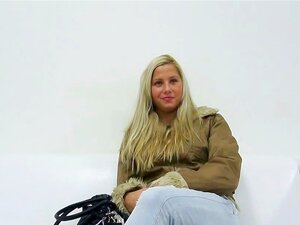 TSCHECHISCHES CASTING Heiße Blondine Angel Veronica 3483