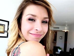 Grande culo che twerka una dolcezza che spruzza. La grande twerkatrice
