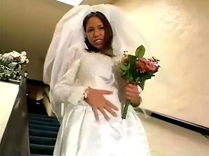 Ihre Jungfräulichkeit nach ihrer Hochzeit zu verlieren...F70