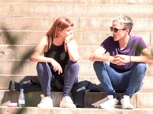 Kendo fickt ein Stoner-Mädchen auf dem College-Campus und hat einen