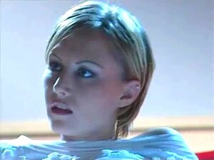 Heißer Sex mit der Braut im Hochzeitskleid