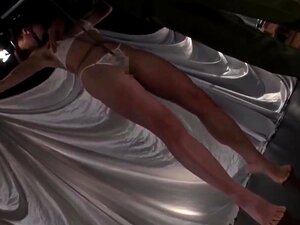 Japanse babe bdsm straf