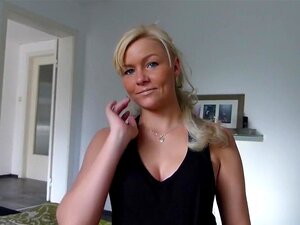 Geile selbstgemachte Blondine, rasiertes Erwachsenen-Video,