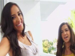 Arschblitz-Schlampen auf der Party mit Chloe Amour und Caroline Ray