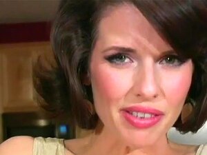 Изгледа да јој стварно треба, веома