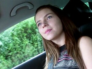 Typ schnappte sich die busty brünette russische Süße Anhalterin