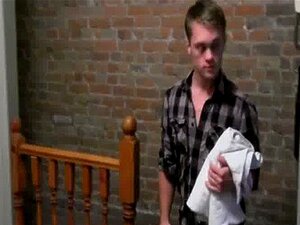 Schwulenorgie Dominic fand sicherlich den idealen Ort, um bei diesem