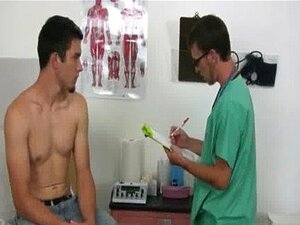Twink seks Zijn kont werd steeds losser van de laatste keer dat hij