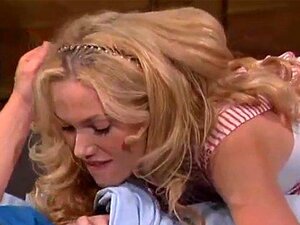 MILF Ava Vincent är en busig sjuksköterska