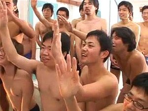 Rui Akikawa - Teamgefickt und vollgespritzt,
