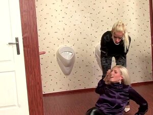 Unglaubliche Pornostars Stacy Silver und Bianca Oxa in exotischem