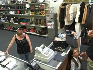 Voyeur rukt zich af met amateurkoppel coïtus