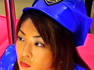 Erlebe das ultimative japanische Bukkake-Orgie. Sieh zu, wie eine