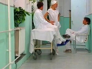 Magdalena - Nurse II von snahbrandy