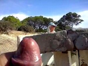 WICHSEN VOR EINER OMA TEIL 1. WICHSEN VOR DER OMA TEIL 1