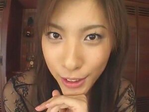 Pute japonaise exotique Riko Tachibana en lingerie fabuleuse, film JAV