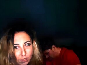 Moglie milf bionda e troia fa un pompino POV