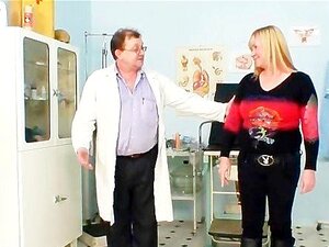 Dicke Mama mit großen natürlichen Titten wird Teil 1