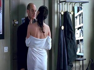 Monica Bellucci in Naturkleidung und grobem Sexclip