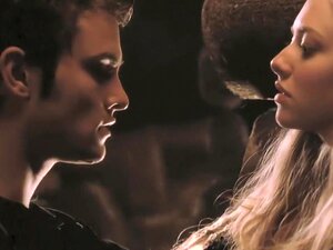 Amanda Seyfried - Red Riding Hood (2011) (Deutsche Übersetzung)