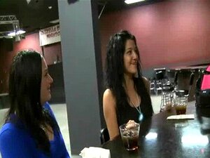 Busige Amateurin hört auf das Money Talk 12