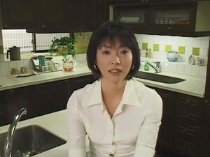 Hämmästyttävä Japanilainen malli Kaori Kyoumoto, Miki Mochizuki,