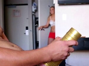 POV Stiefteen Sperma bespritzt. POV Stiefteen Sperma besprüht nach