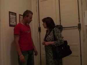 Ehepartner beim Fremdgehen mit alter brüstiger Mama erwischt