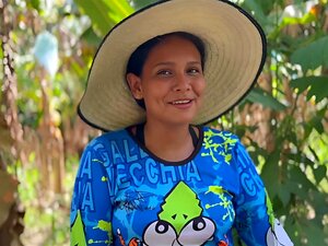 bäuerliche Schönheit lutscht schlong im tausch gegen ein Handy