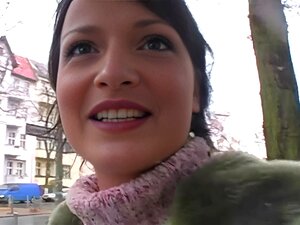 Ich glaube den Arsch will ich auch mal ficken!