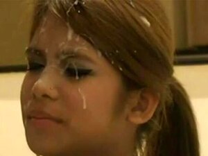 Valtava kyrpä valtava lasti. Valtava spermaräjähdys valtava valtava