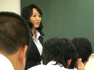 Natsumi Kitahara leckt ihrem Typen den Arsch, Teil 2