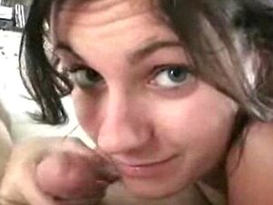 Paar fickt auf dem Bett und endet mit einer Gesichtsbesamung - CSM