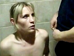 Mama & Stiefsohn - Sex auf der Toilette