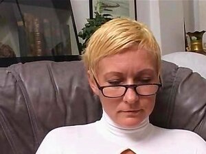 Muschi lecken und Arsch ficken einer Tante