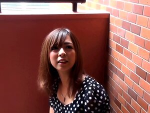 Istražite čaroliju sofisticirane azijske zavodnice u uzbudljivom