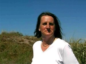 Nackte Frau, Karin im Sommer