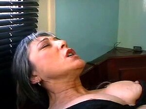 Französische reife Hausfrau & der Klempner (anal gefickt)