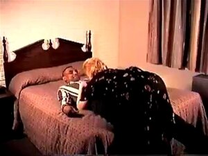 REIFE SCHLAMPE & SCHWARZE