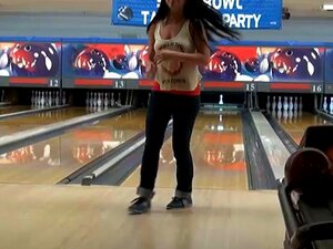 Adriana Chechik und Belle Noire bekommen nach dem Sex eine