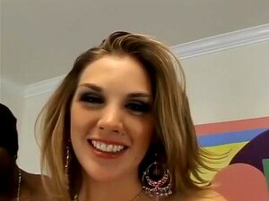 Exotische Pornodarstellerin Brianna Love in dem heißesten interracial