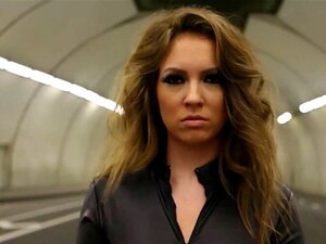 Jlo-Doppelgänger wird hart gefickt. Heiße Latina-Schönheit im