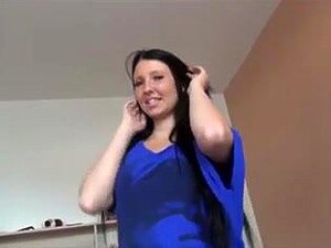 Deutsche Amateur-Brünette fickt,