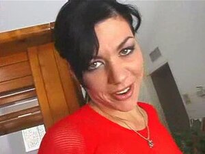 Koe huippunautintoa, kun massiivinen kyrpä astuu esiin. Valmistaudu