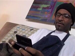 Milf matura succhia un grosso cazzo nero