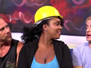 Layton Benton Saa Gangbanged Hänen Työntekijänsä