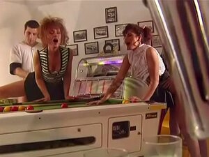 Kai Nobel und Stephanie Hart, Anal Pool