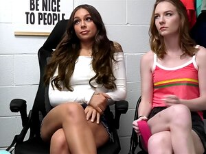 Die diebischen Stiefschwestern April Olsen und Cierra Bell werden beim