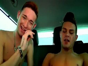 Homo clip van Jacob wordt geneukt door de jongens