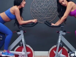 Wir leben zusammen - Sophia Leone Katana Kombat - Dual